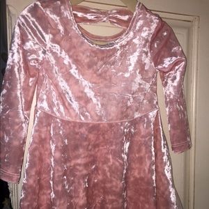 New without tags girls pink velvet dress 12-18M